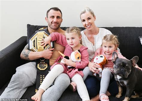 Alexander Volkanovski and his family