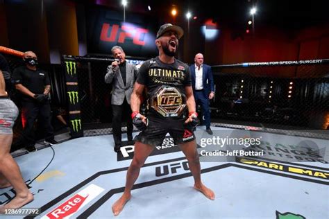 Deiveson Figueiredo celebrates victory
