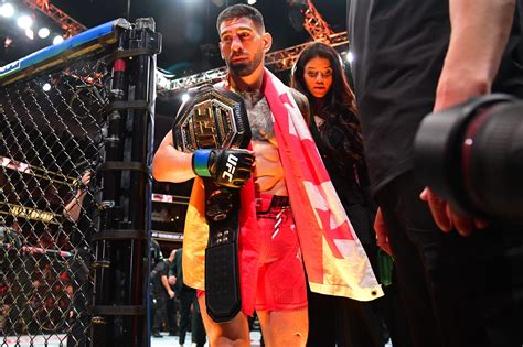 Ilia Topuria UFC 298