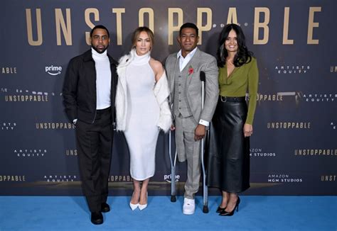 Jharrel Jerome as Anthony Robles and Jennifer Lopez as Judy Robles