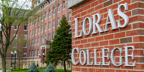 Loras College Alumni Awards
