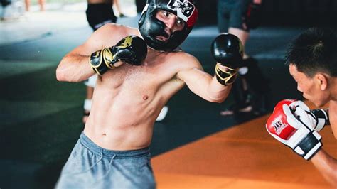 MMA fighters sparring