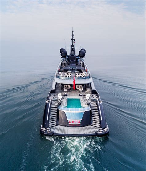 Yacht Okto